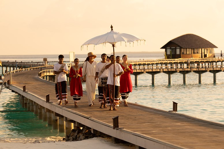 Iru Fushi Wow Welcome