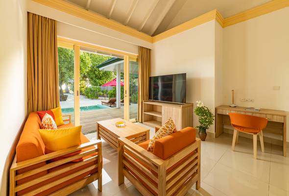 Family Deluxe Beach Villa With Pool Interior_4