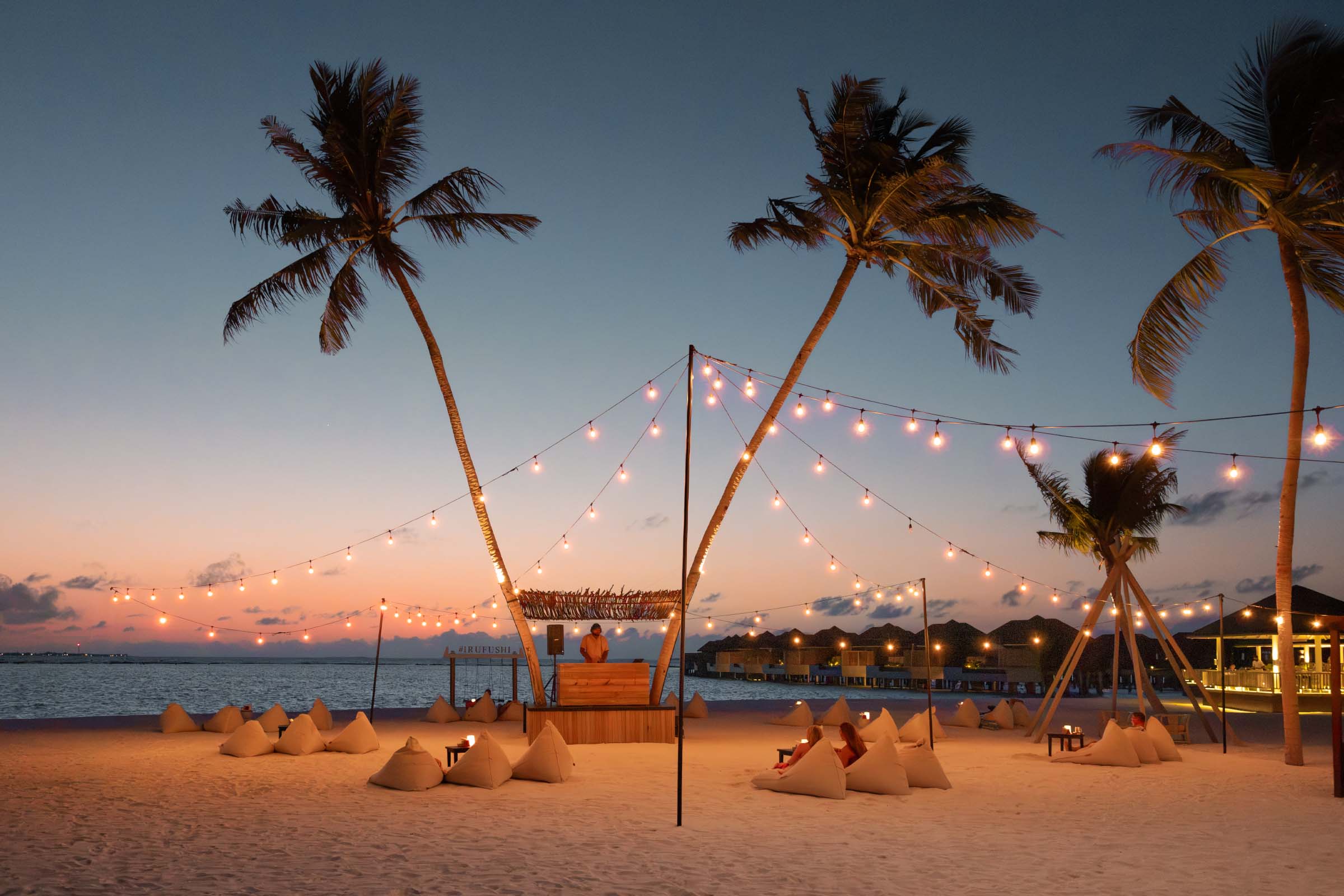 Sun Siyam Beach Club At Iru Fushi