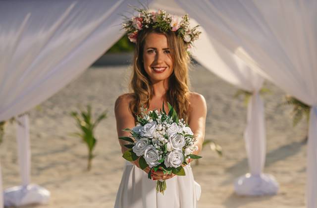 Bride at Olhuveli Beach Wedding_1