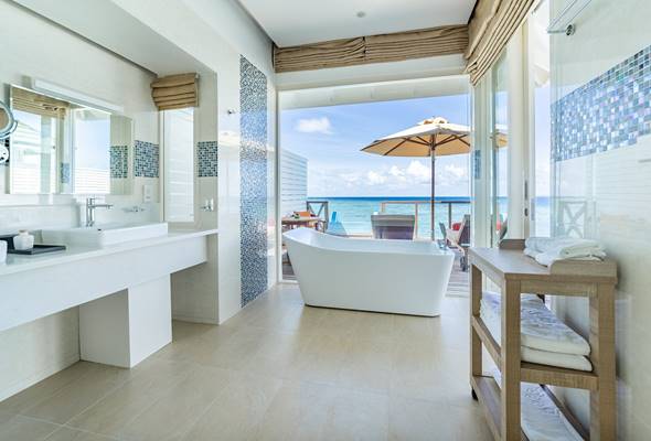 Ocean Villa With Pool And Slide Bathroom