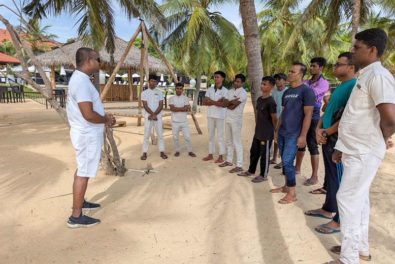 2 1 Sun Siyam Resorts Cleanup Arshed