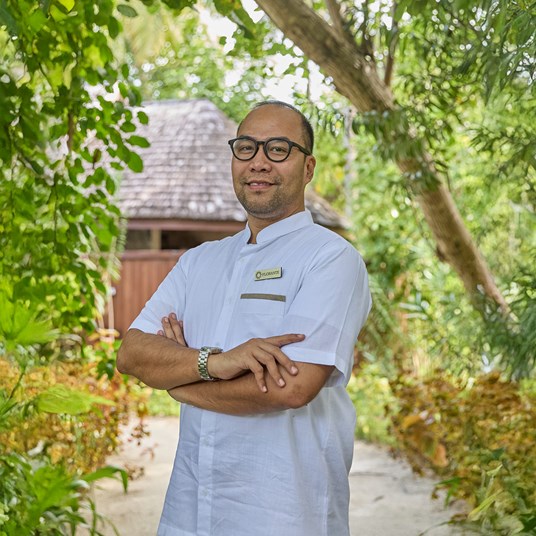 Florante Abuton Assistant Pr Comms Manager Sun Siyam Olhuveli