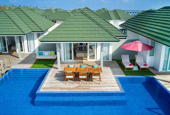 Three Bedroom Lagoon Villa With Pool And Slide Exterior 