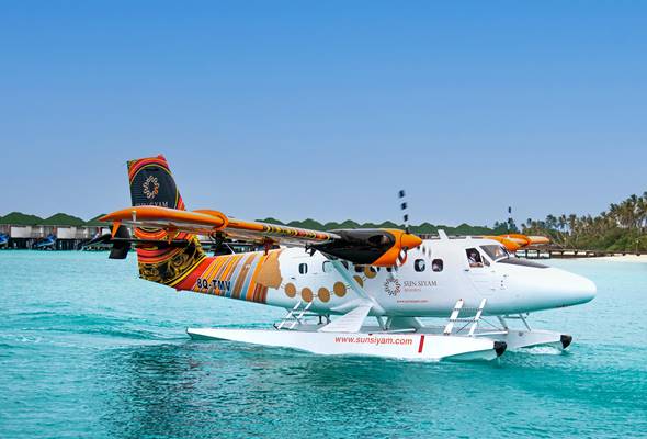 Kaman Seaplane at Siyam World