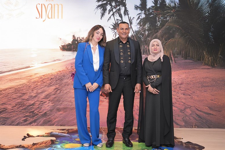 Ahmed Siyam and Wife at Global Peace Hospitality awards