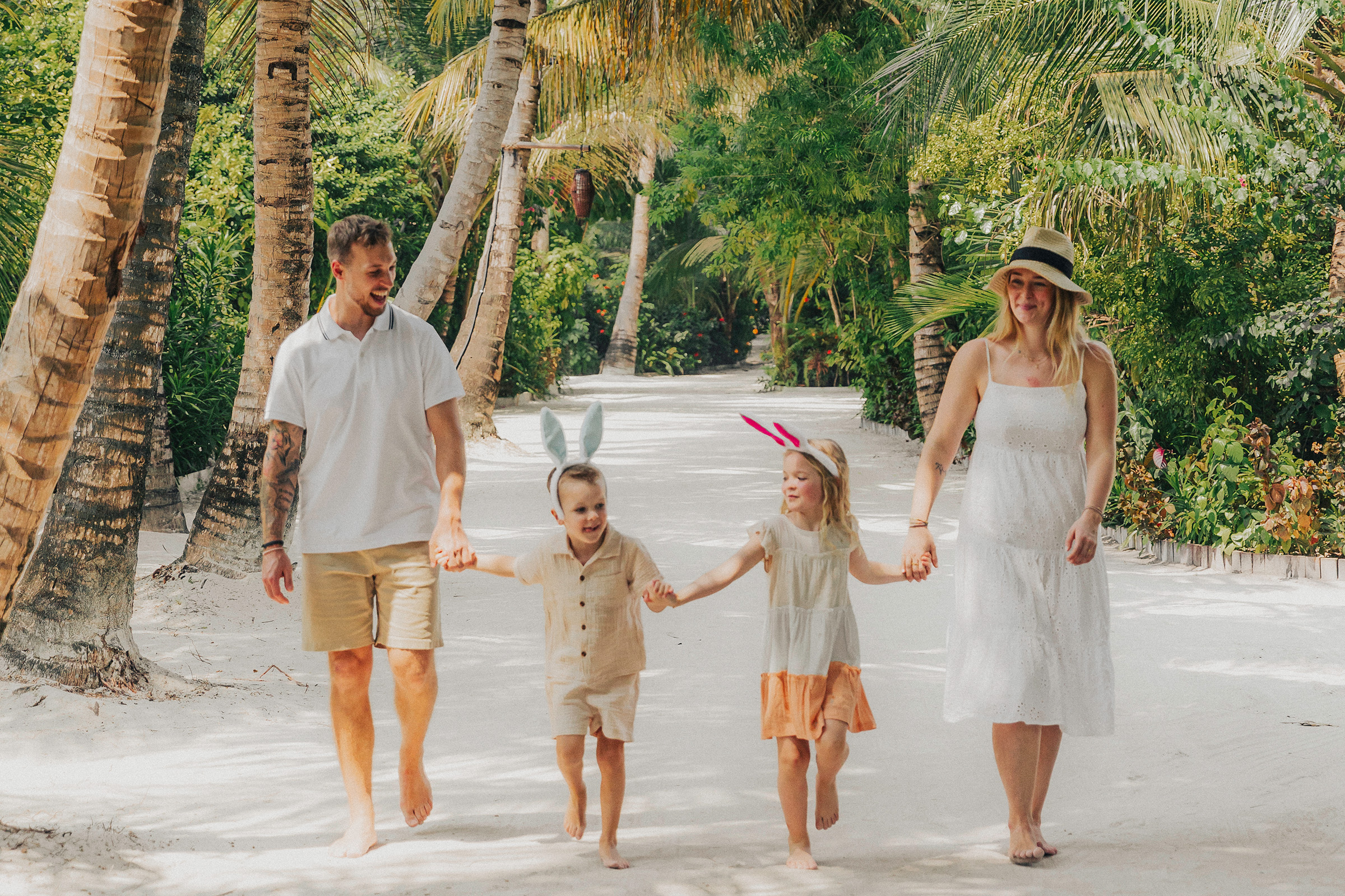 SSIF Easter Family Lifestyle Images 31 M