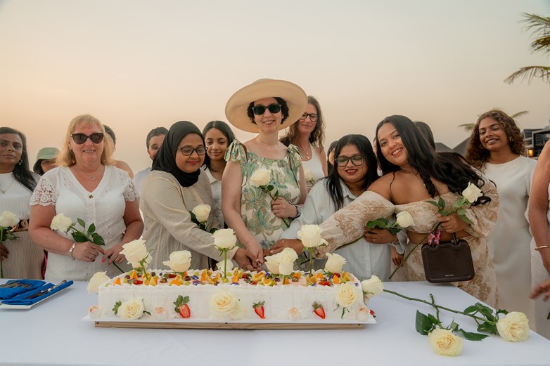 Sun Siyam Vilu Reef cocktail party