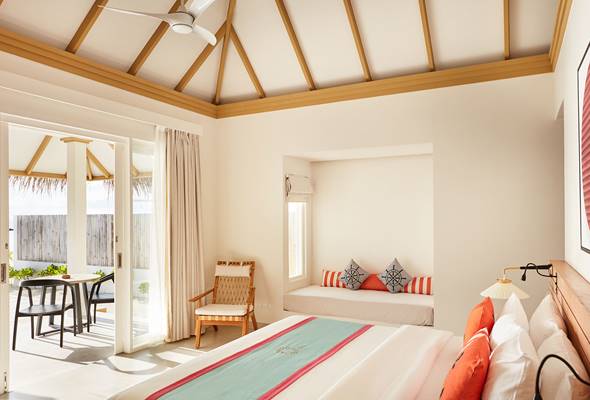 Beach Suite with Pool Interior_2