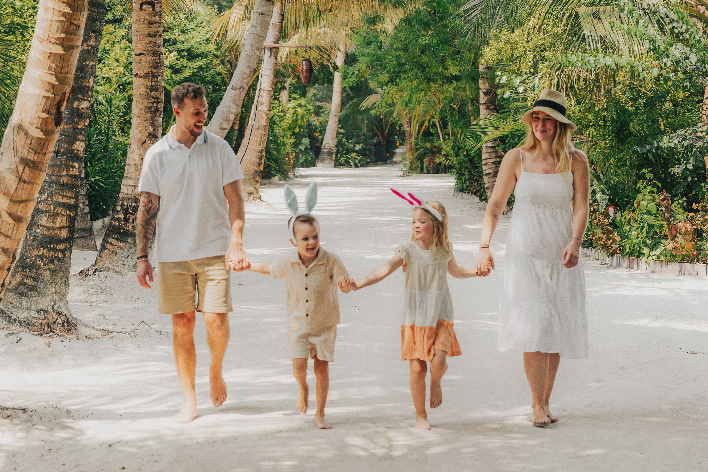 Sun Siyam Iru Fushi Easter Family Lifestyle Images - out for a walk