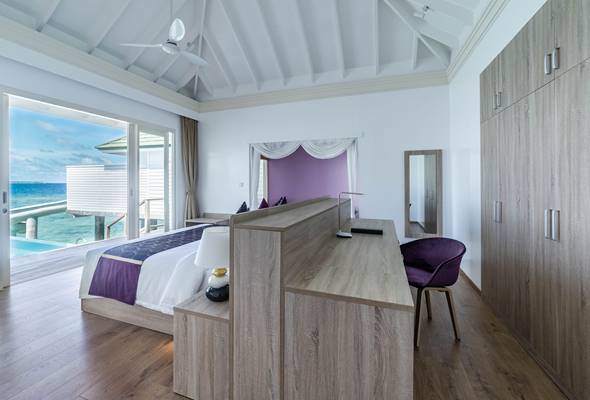 Ocean Villa With Pool And Slide Bedroom 