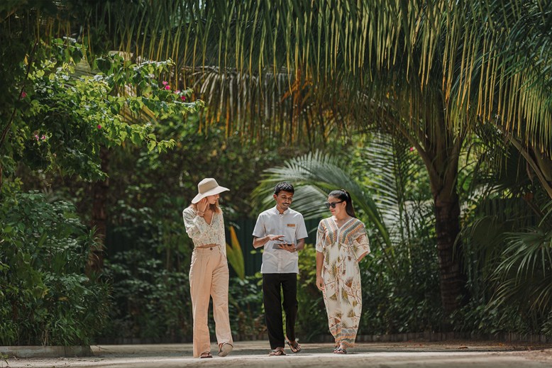 Nature Walk at Sun SIyam Iru Fushi